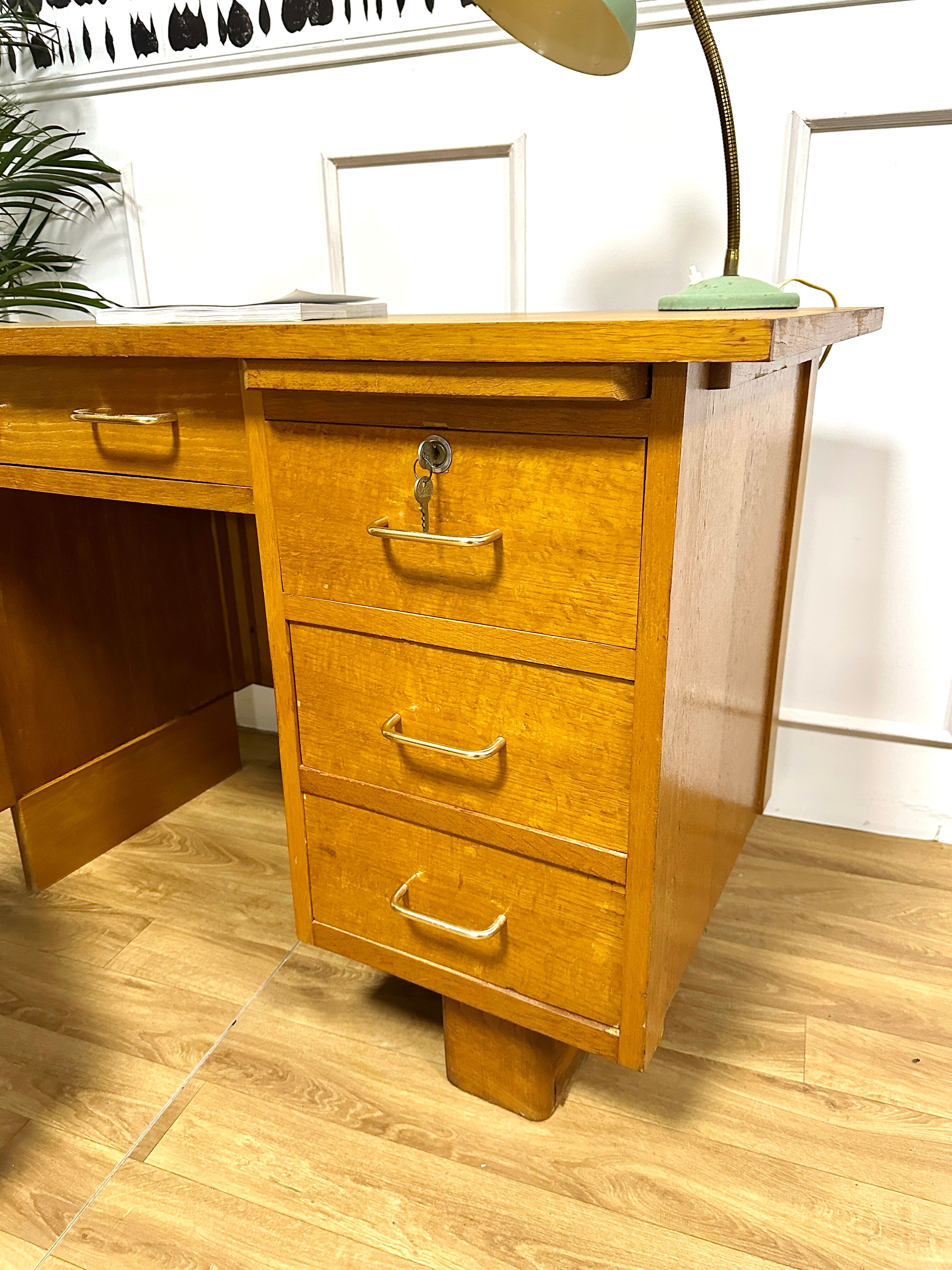 Bureau vintage années 50