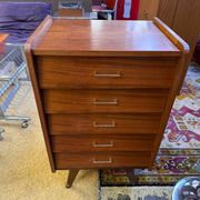 Chest of drawers with 5 drawers from the 1950s