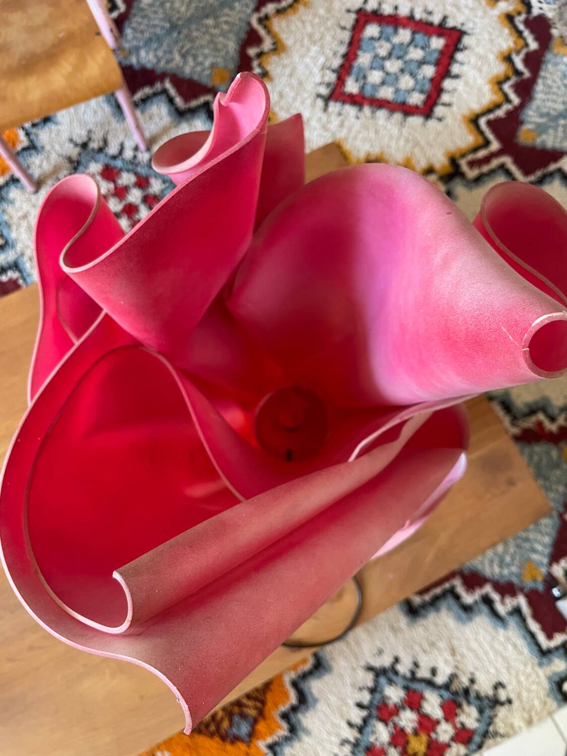 Les Exclarares XXL corolla lamp