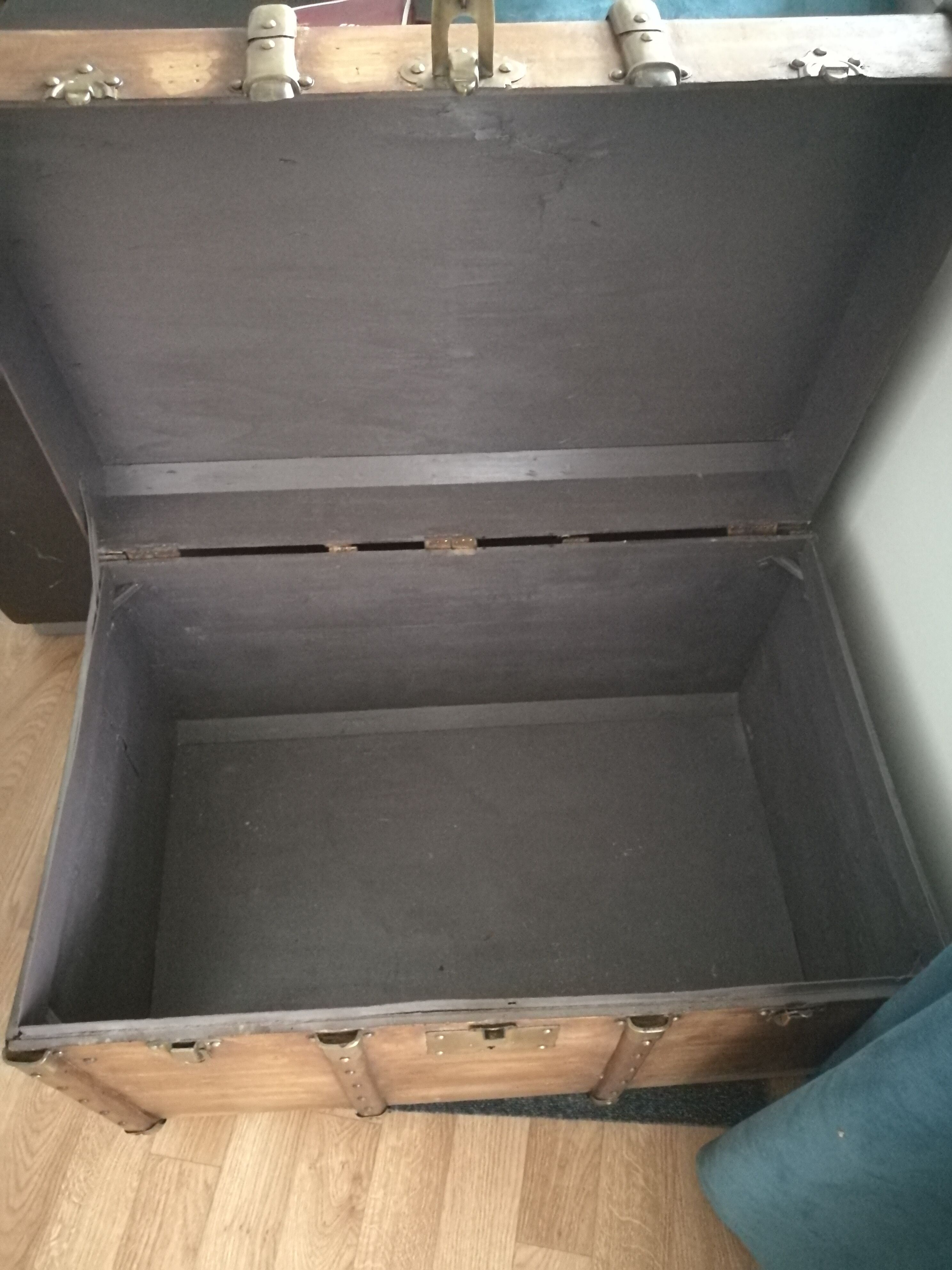 Trunk chest former step by professional