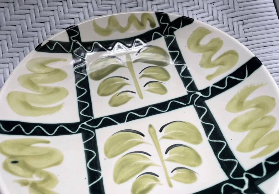 Vintage hollow plate MBFA in Pornic