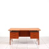 Teak writing desk „No. 75“ by Gunni Omann for Omann Jun Møbelfabrik