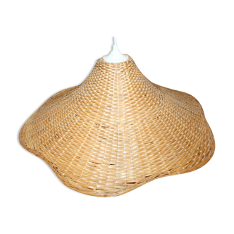Braided rattan flower suspension