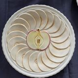 Apple plates