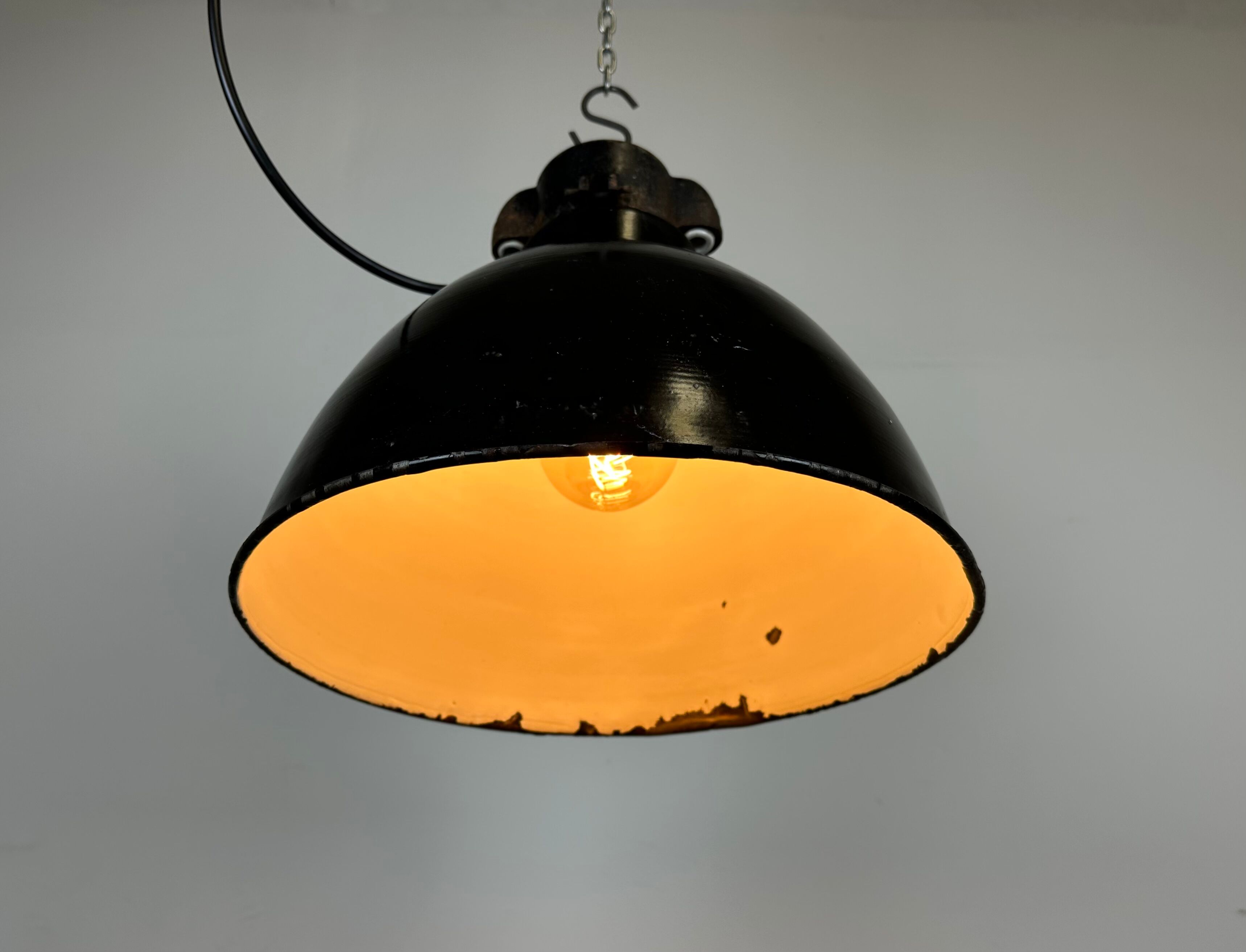 Industrial Bauhaus Black Enamel Pendant Lamp, 1930s