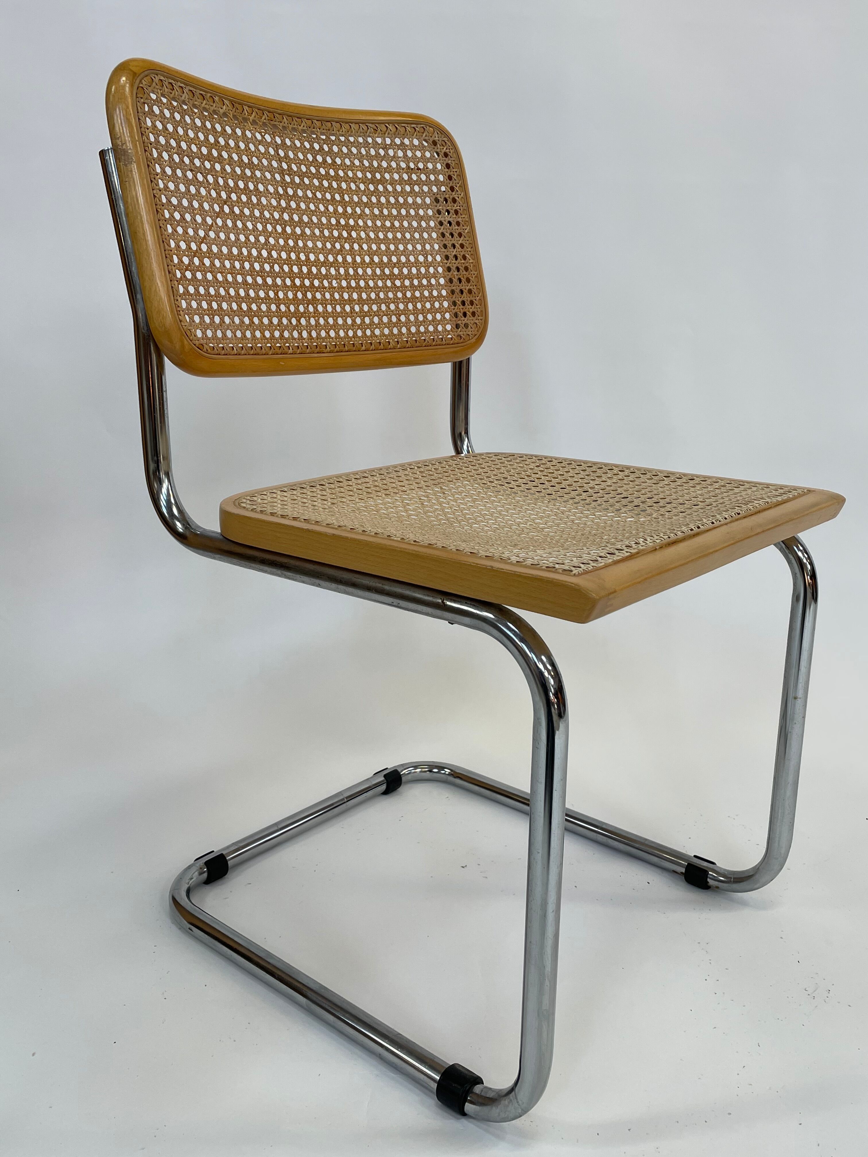 Cesca design chair b32 model