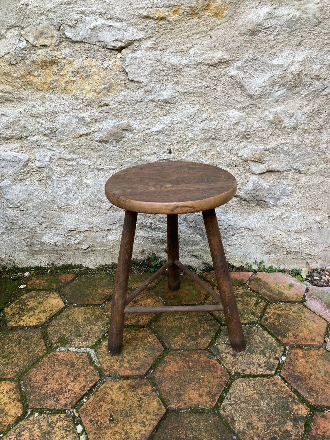 Vintage tripod stool