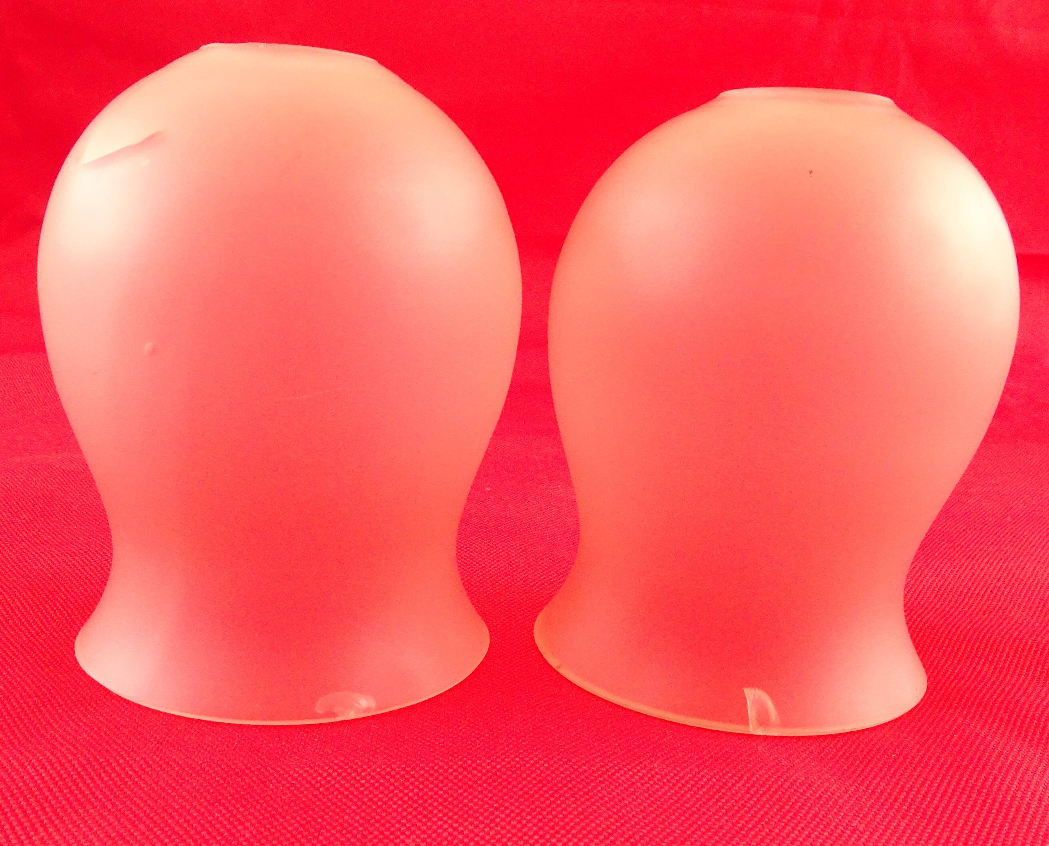 3-branched chandelier in gilded bronze.