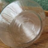 Paire de carafes en verre, art déco