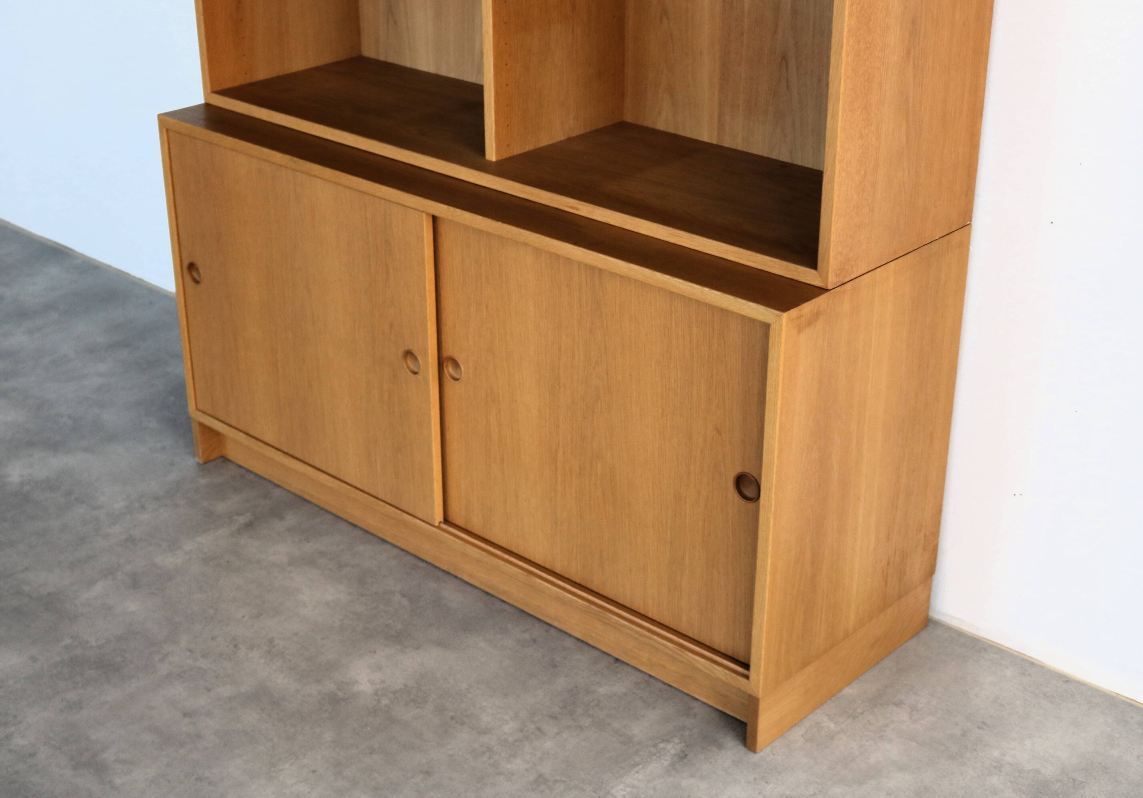 vintage bookcase | wall cupboard | 60s | Borge Mogensen