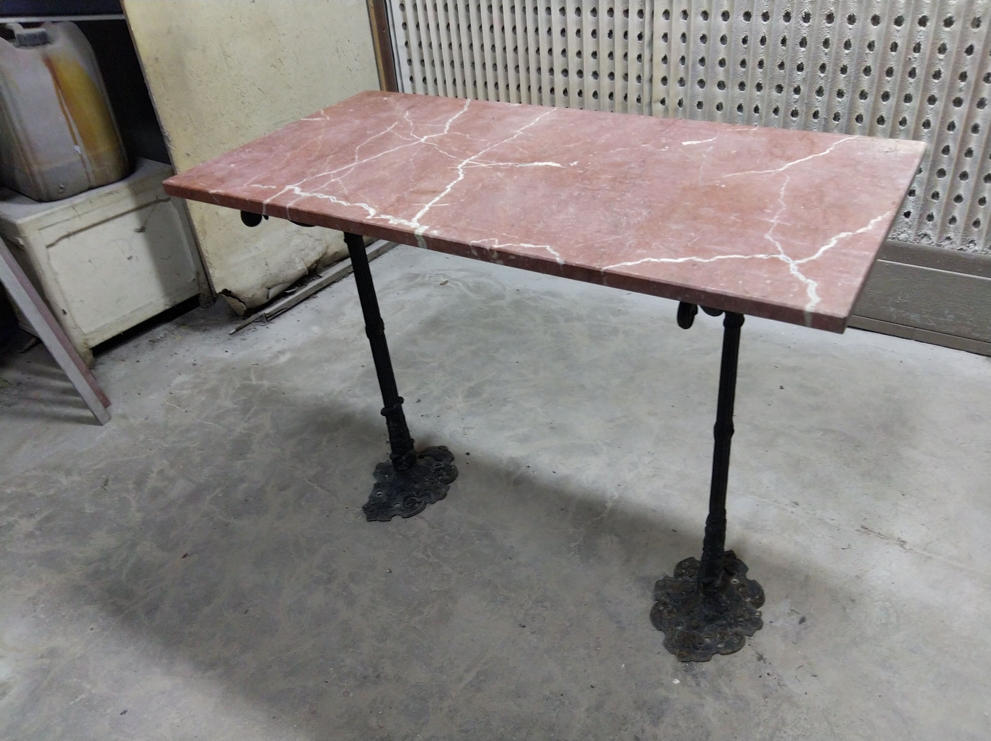Cast iron and marble peddler's table