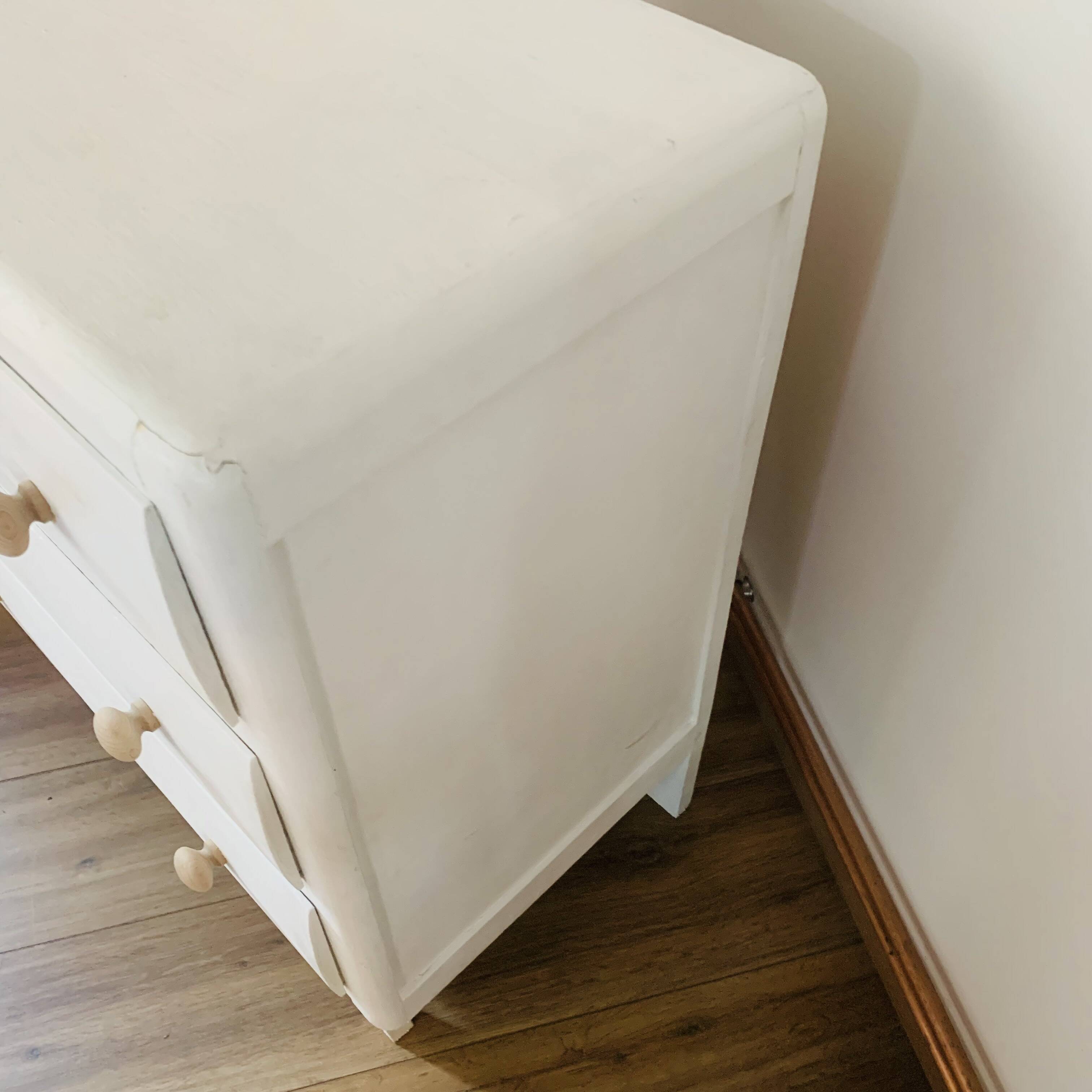 Vintage chest of drawers