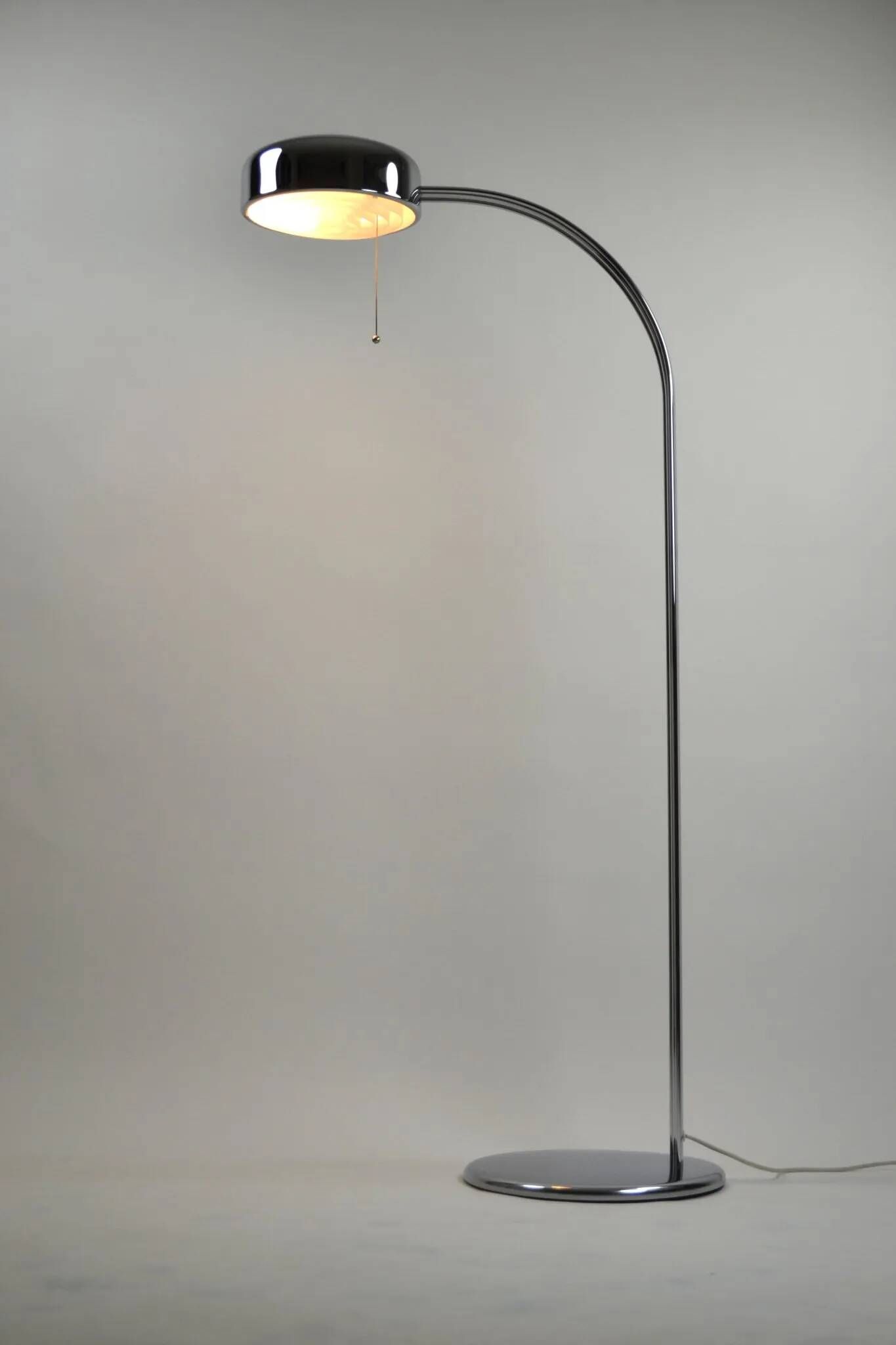 Floor Lamp Model 8010 “Arcade” by Richard Carruthers for Ateljé Lyktan, Sweden, 1970s