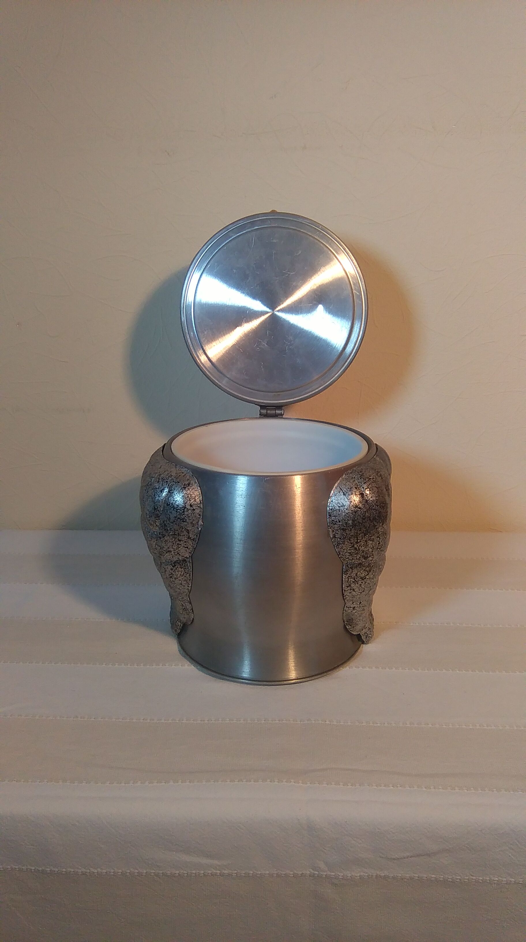 Owl shaped ice bucket 70s