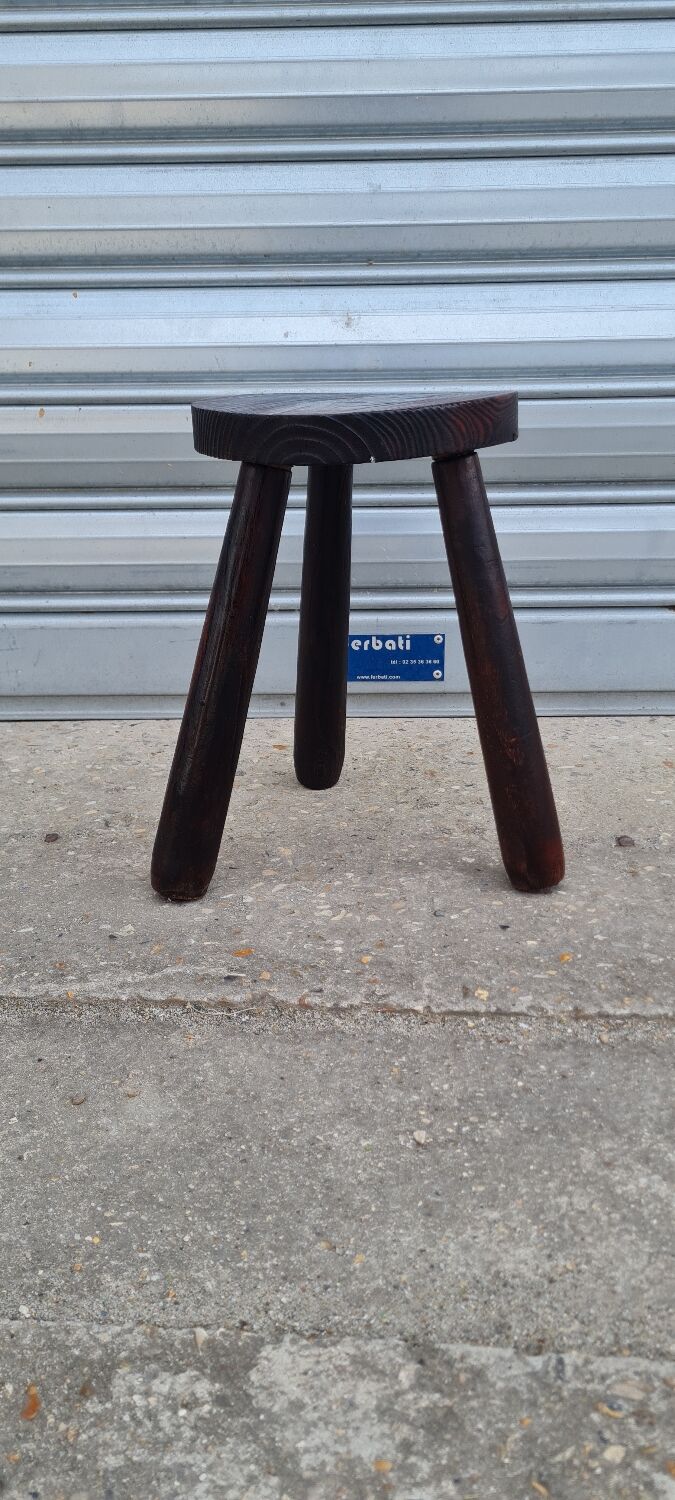 Tripod stool