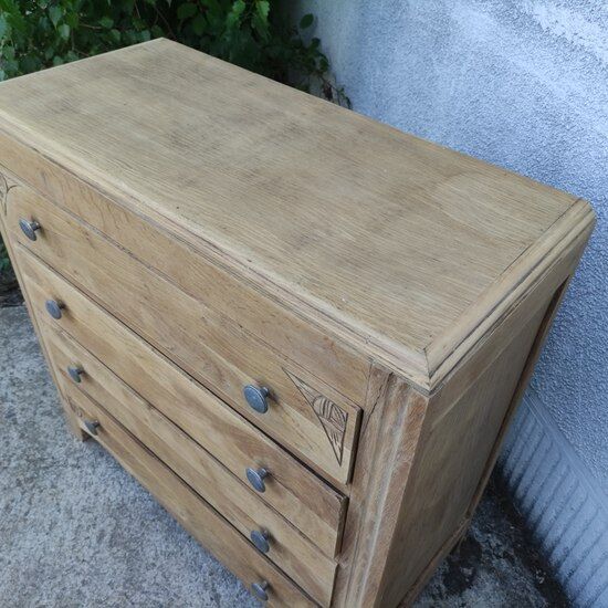 Art Deco chest of drawers