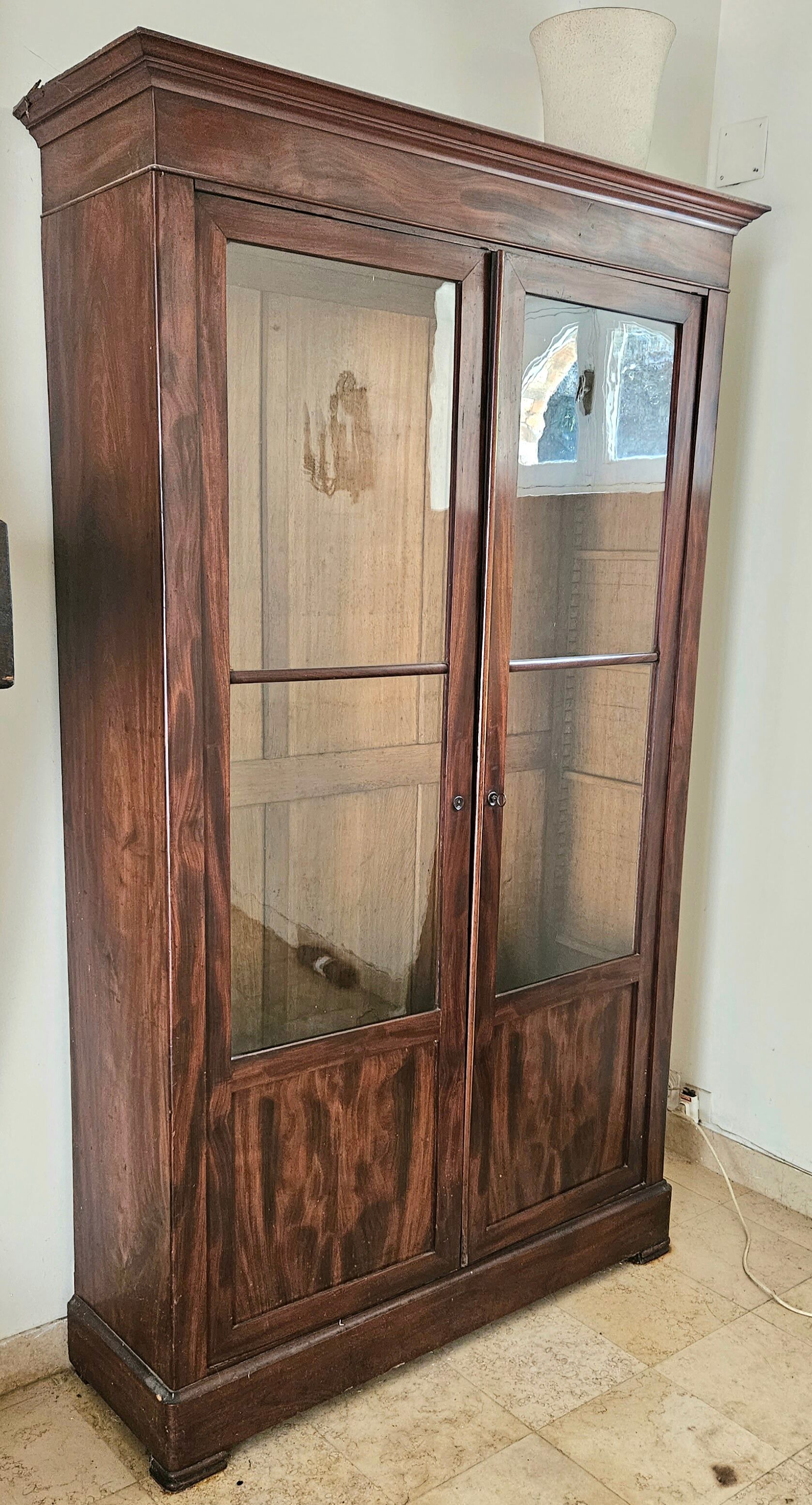Armoire vitrine en acajou 19eme