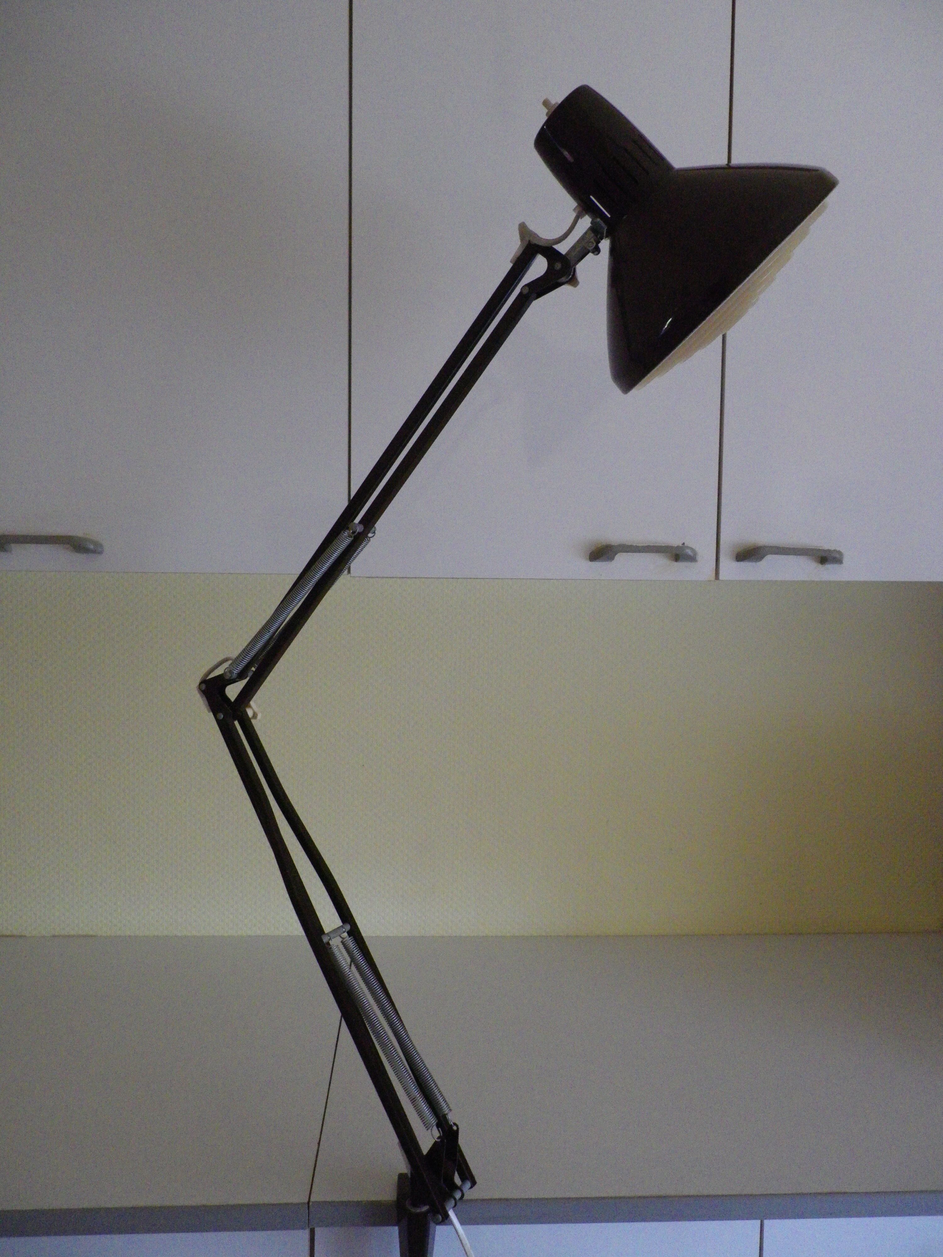 Lamp architect with lampshade in enamelled plate and 2 articulated arms brand ledu