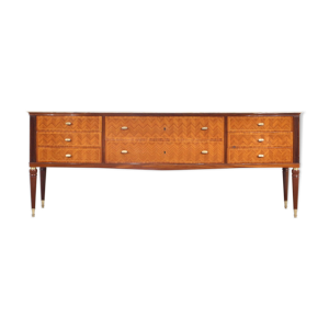 Enfilade italienne du milieu du siècle en noyer, marbre de carrare et laiton fabriqué en cantu.