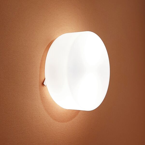 Plafonnier italien cylindre opaline Circa 1980