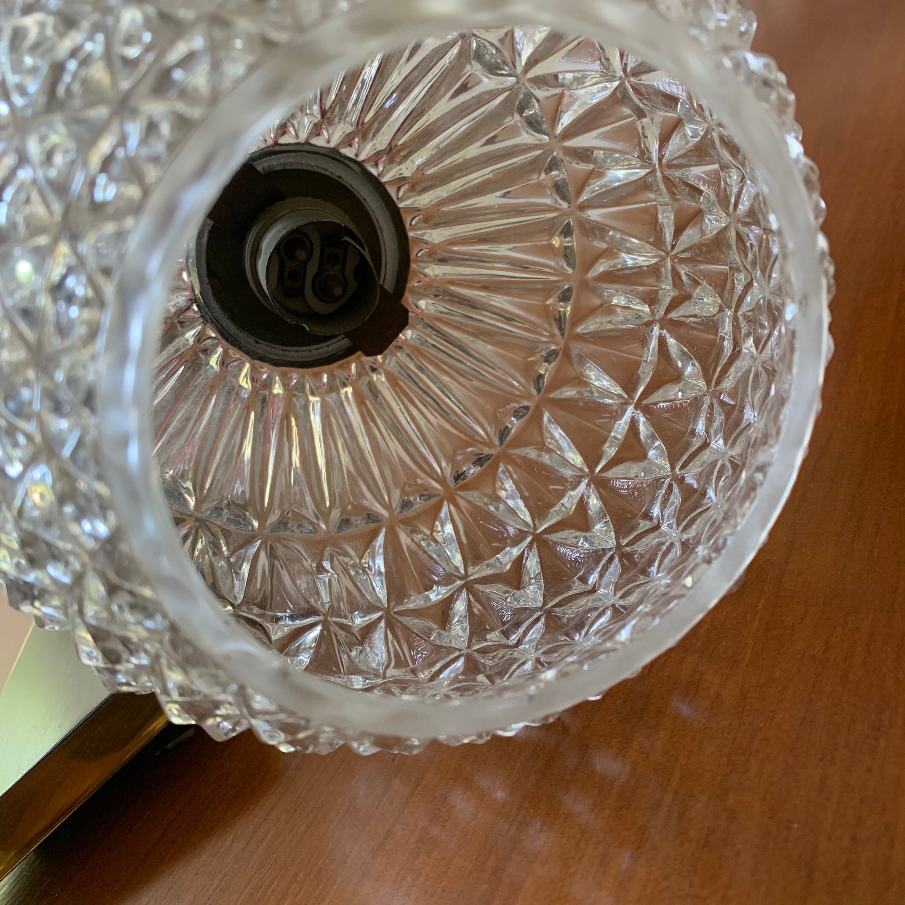 Vintage brass double wall lamp and diamond glass globe