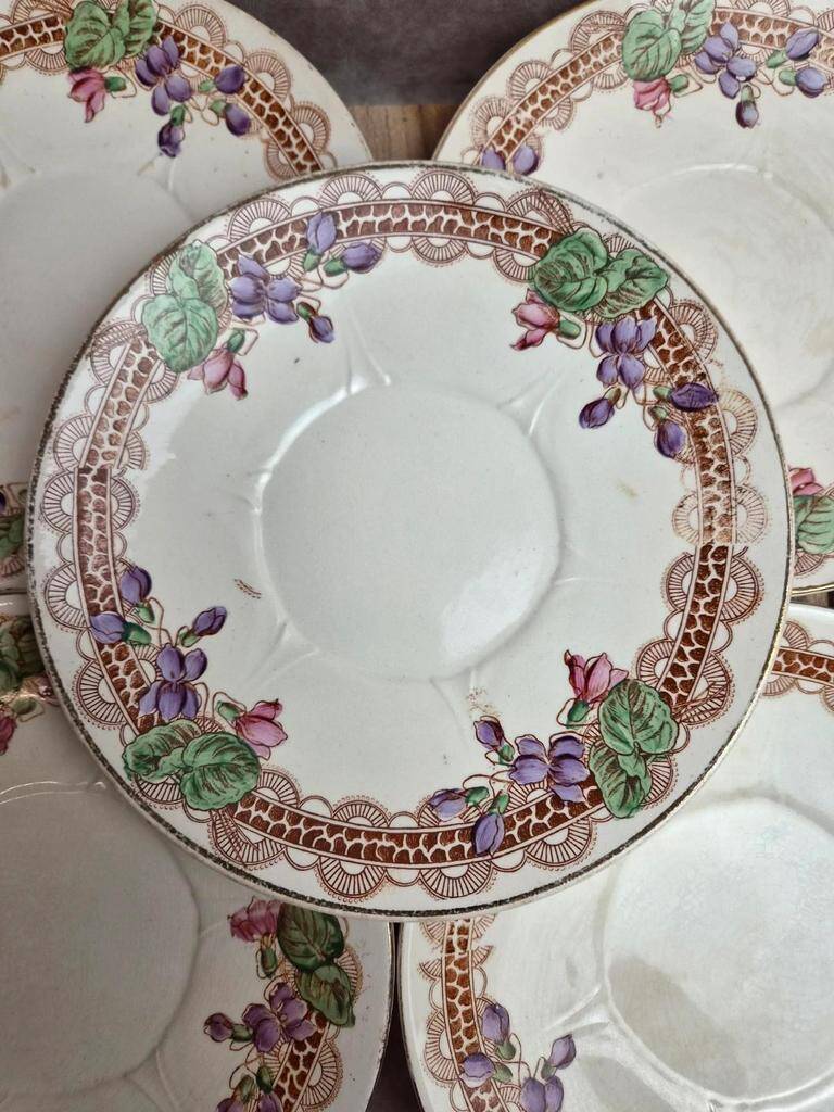 Set of 6 antique dessert plates Longwy – Violets model – Polychrome Art Nouveau decoration