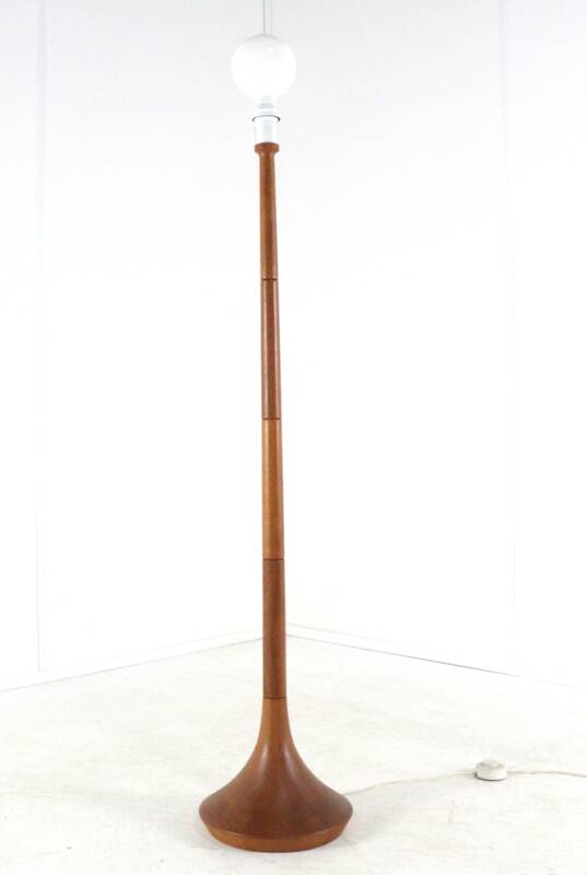 Danish Teak Floor Lamp in teak - mid century modern design