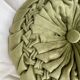 Coussin velours plissé rond vintage