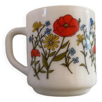 Vintage arcopal mug