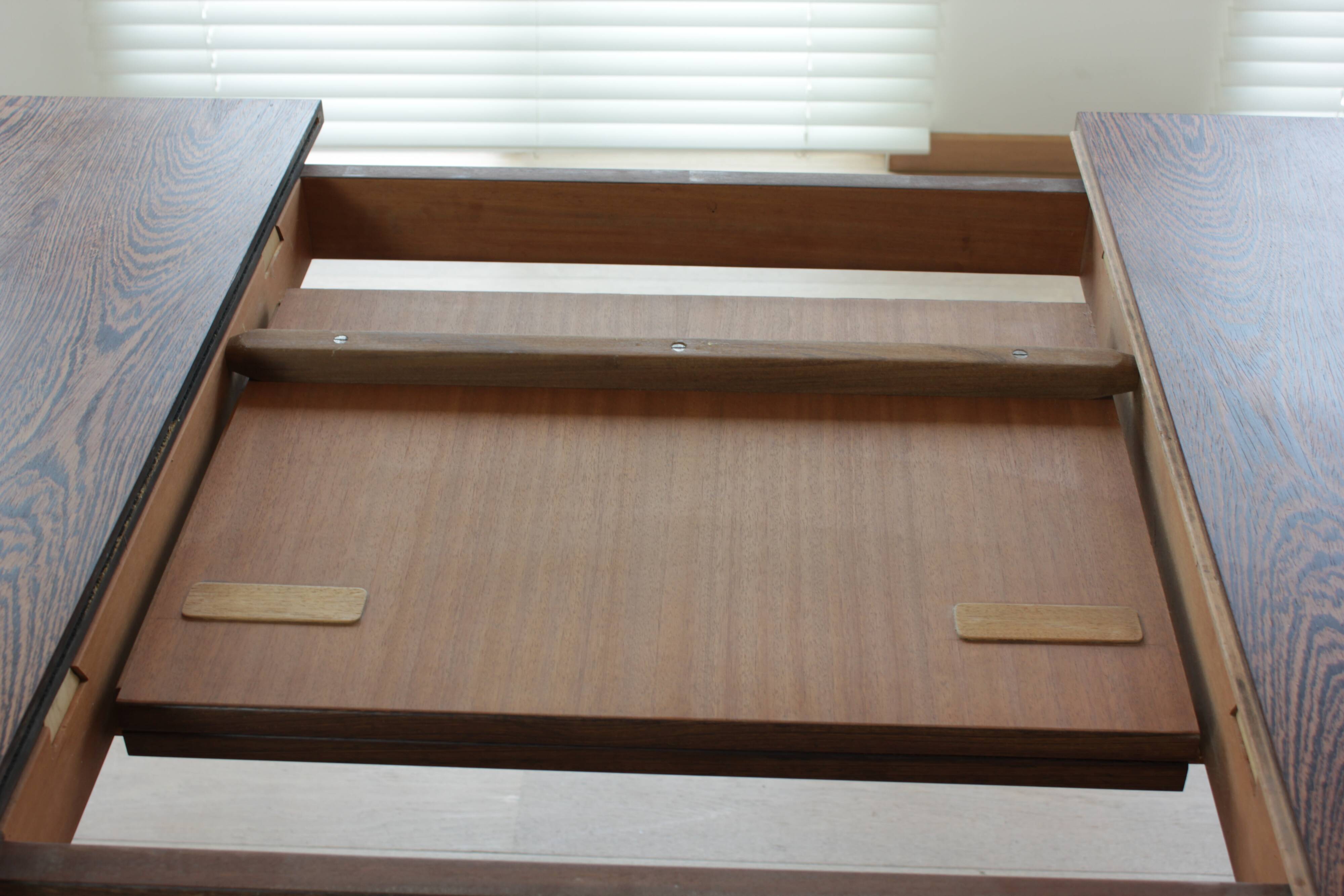 Table à manger par Alfred Hendrickx pour Belform