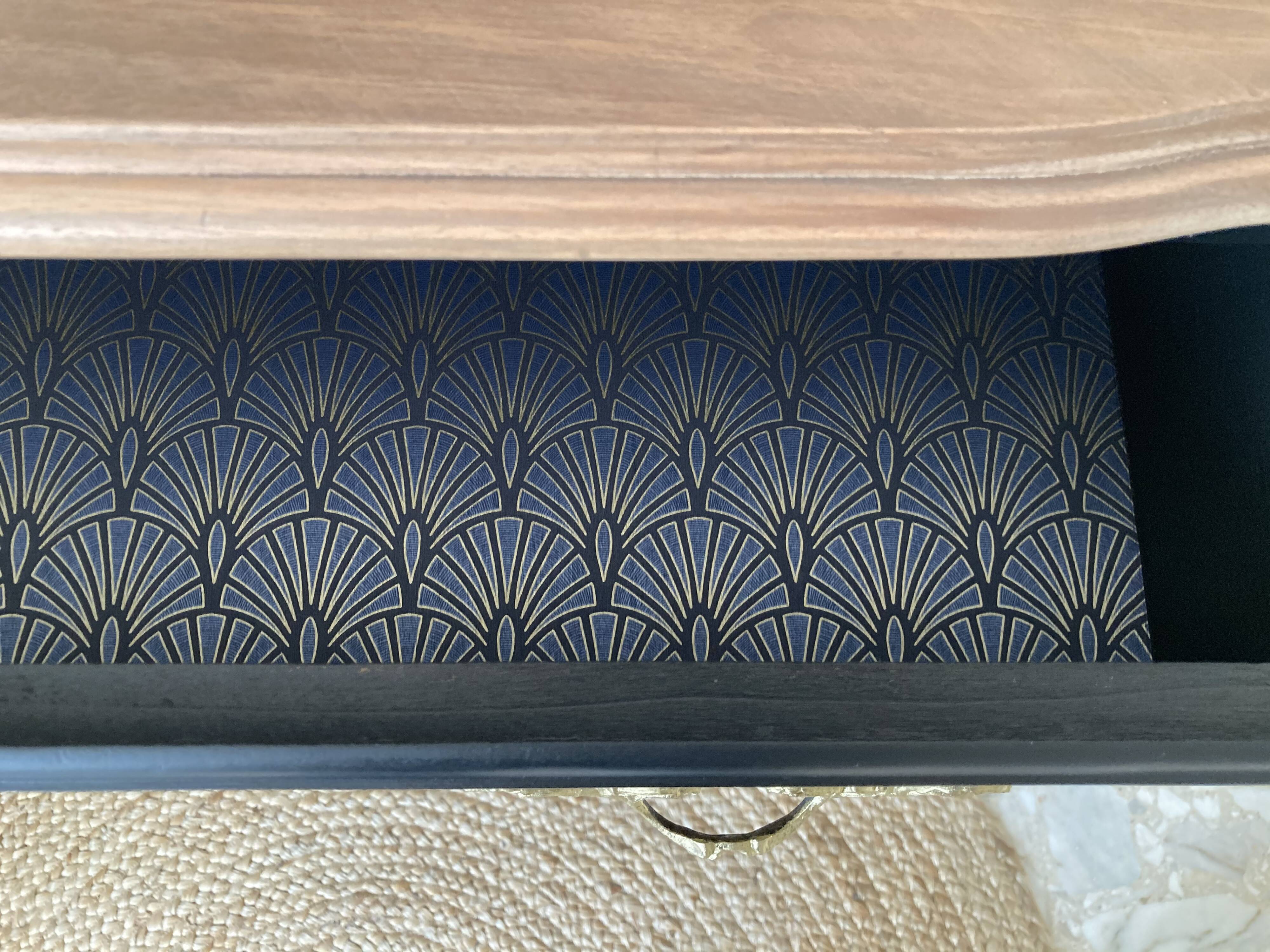 Black patinated commodity