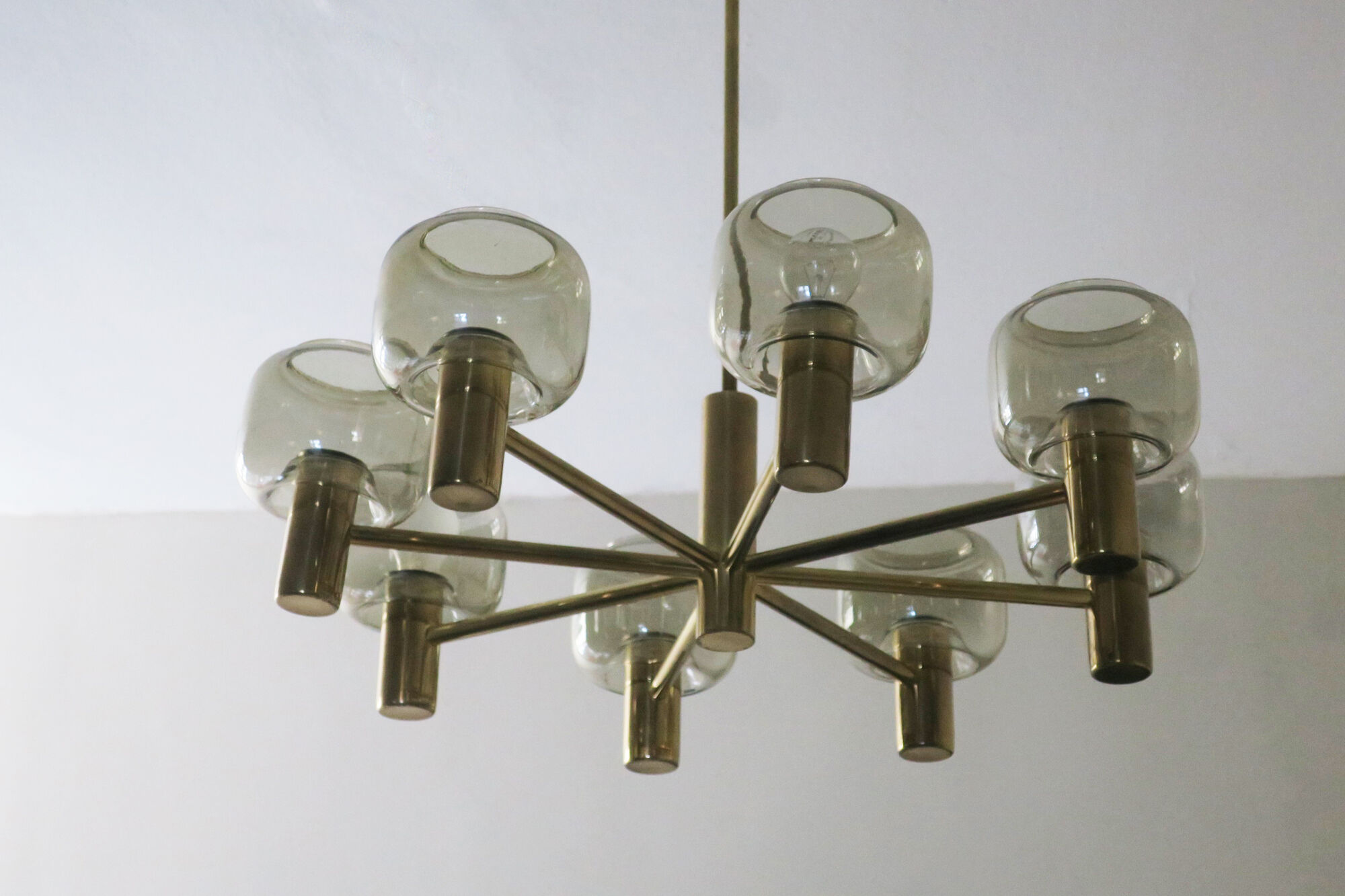 Mid-century 8-arm brass & glass chandelier