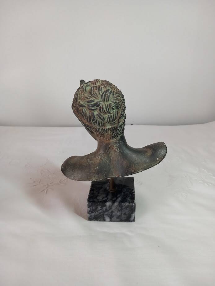 Ancient statuette