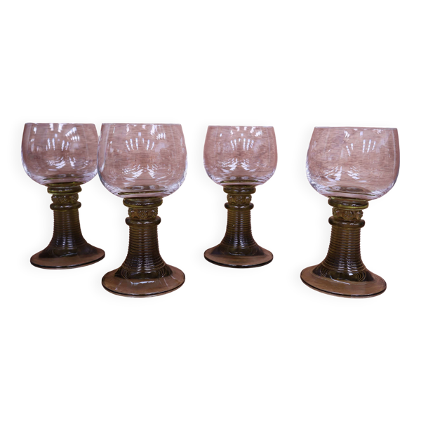 4 verres à vin style Roemer gros pied vert olive