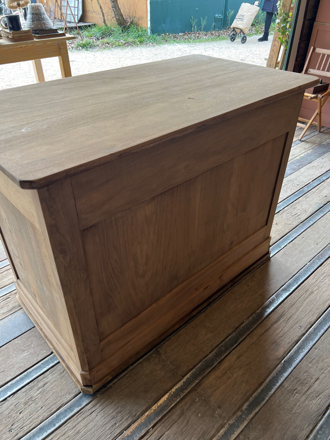 Small raw wood counter