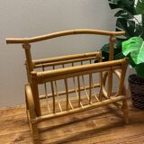 Porte-revue en rotin vintage