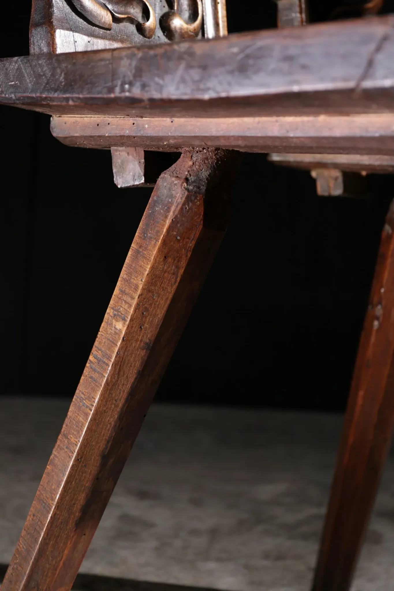 17th century Alpine carved walnut Brettstuhl armchair with grotesque mask
