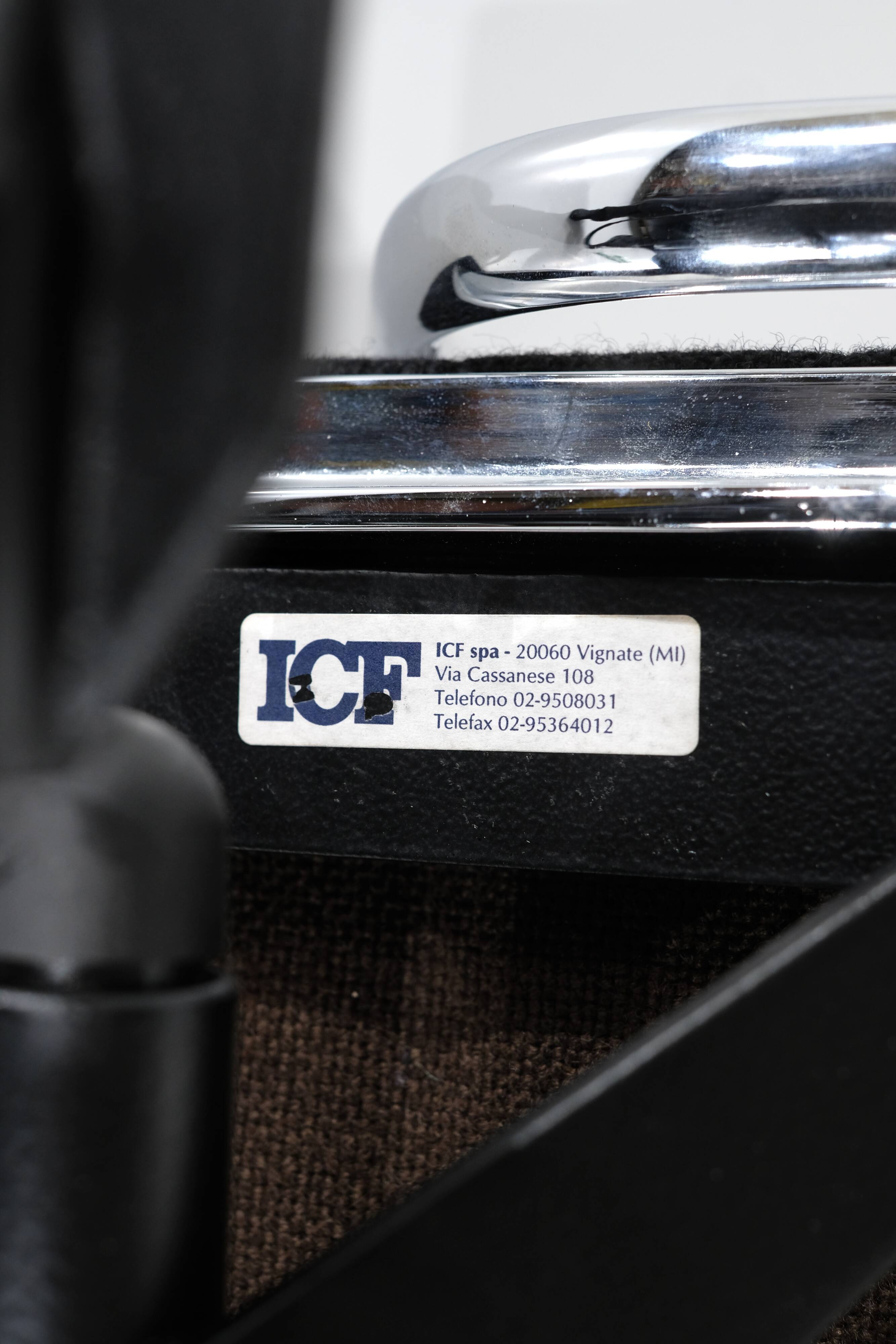 Office chair "EA 117" Charles Ray Eames for ICF USA 1969.