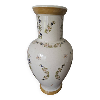 Moustier vase signed