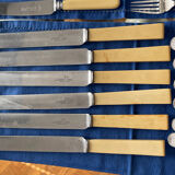 Vintage table knives from Sheffield - Walker & Hall - set of 6