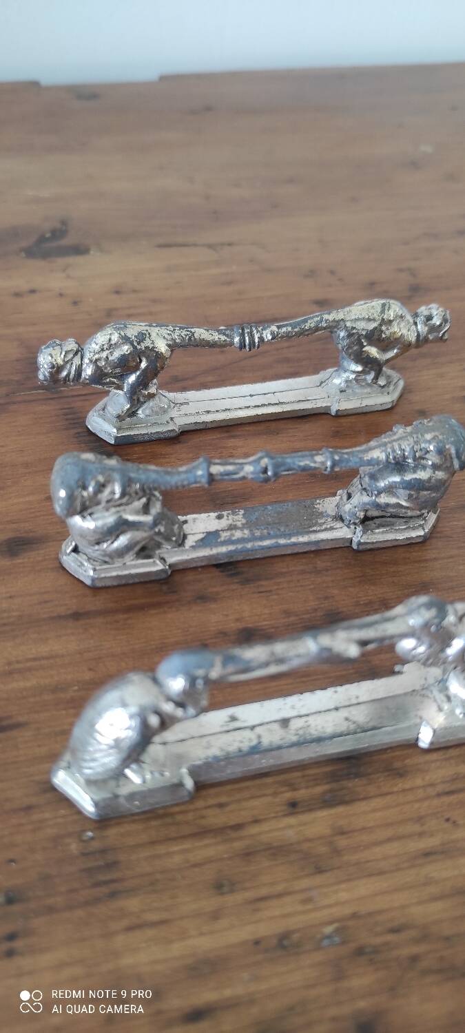 Animal knife holder set
