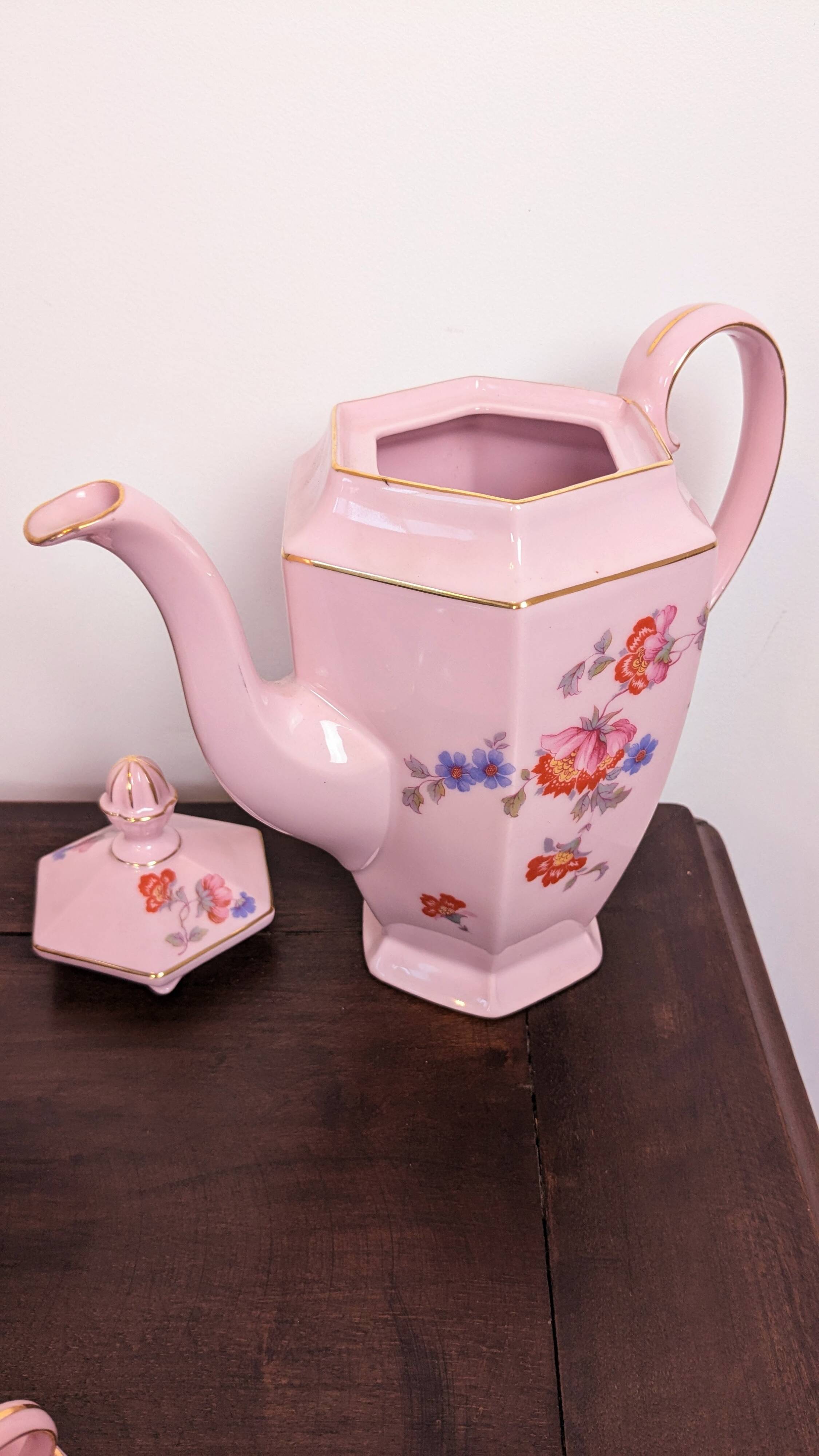 Epiag Czechoslovakia 27-piece art deco pink porcelain coffee set