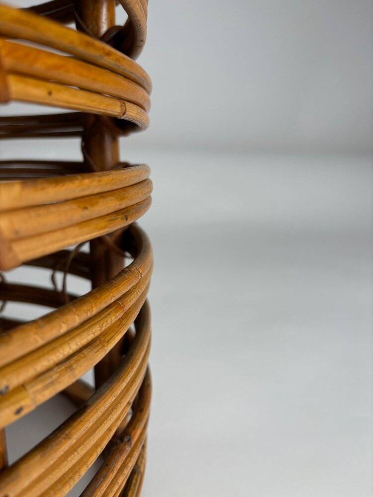 Paire de tabourets italiens en rotin et bambou attribués à Tito Agnoli, années 1960