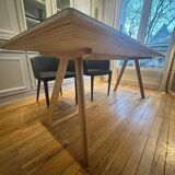 DESIGNER DINING TABLE