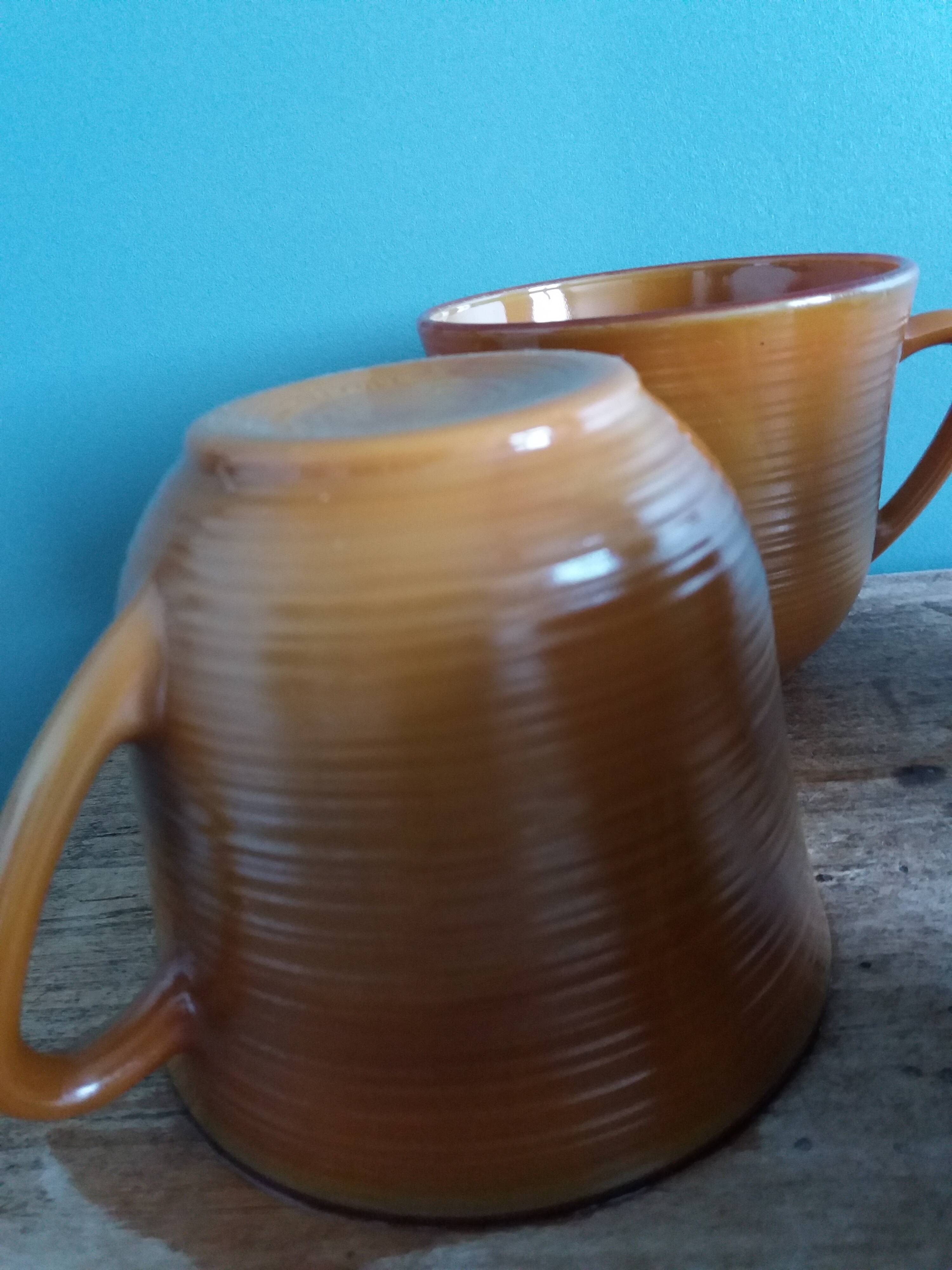 Large Arcopal France Volcan model mugs from 1970, caramel mustard