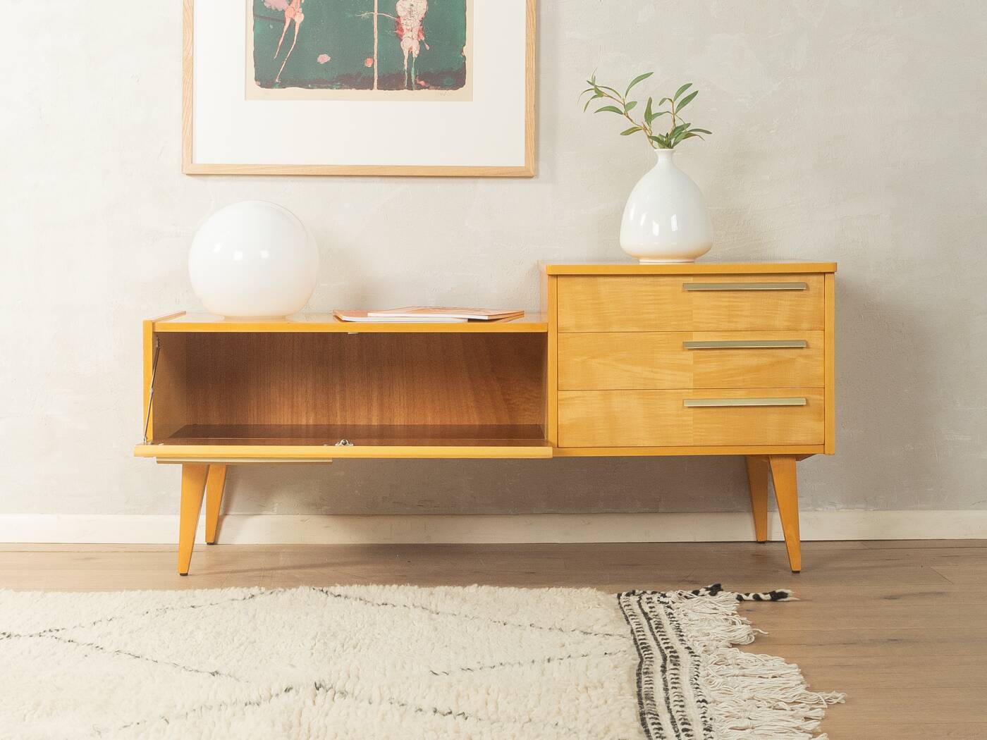 Commode élégante des années 1950, vintage