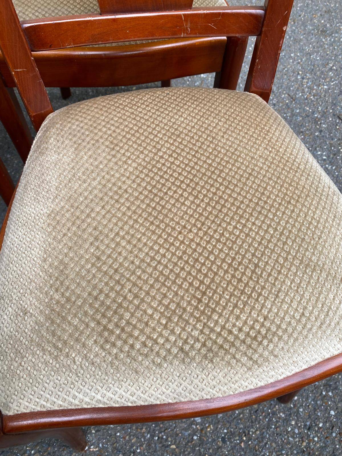4 Landes chairs with solid wood crossbars and beige velvet fabric