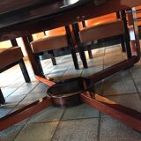 table and its 8 Art Deco chairs