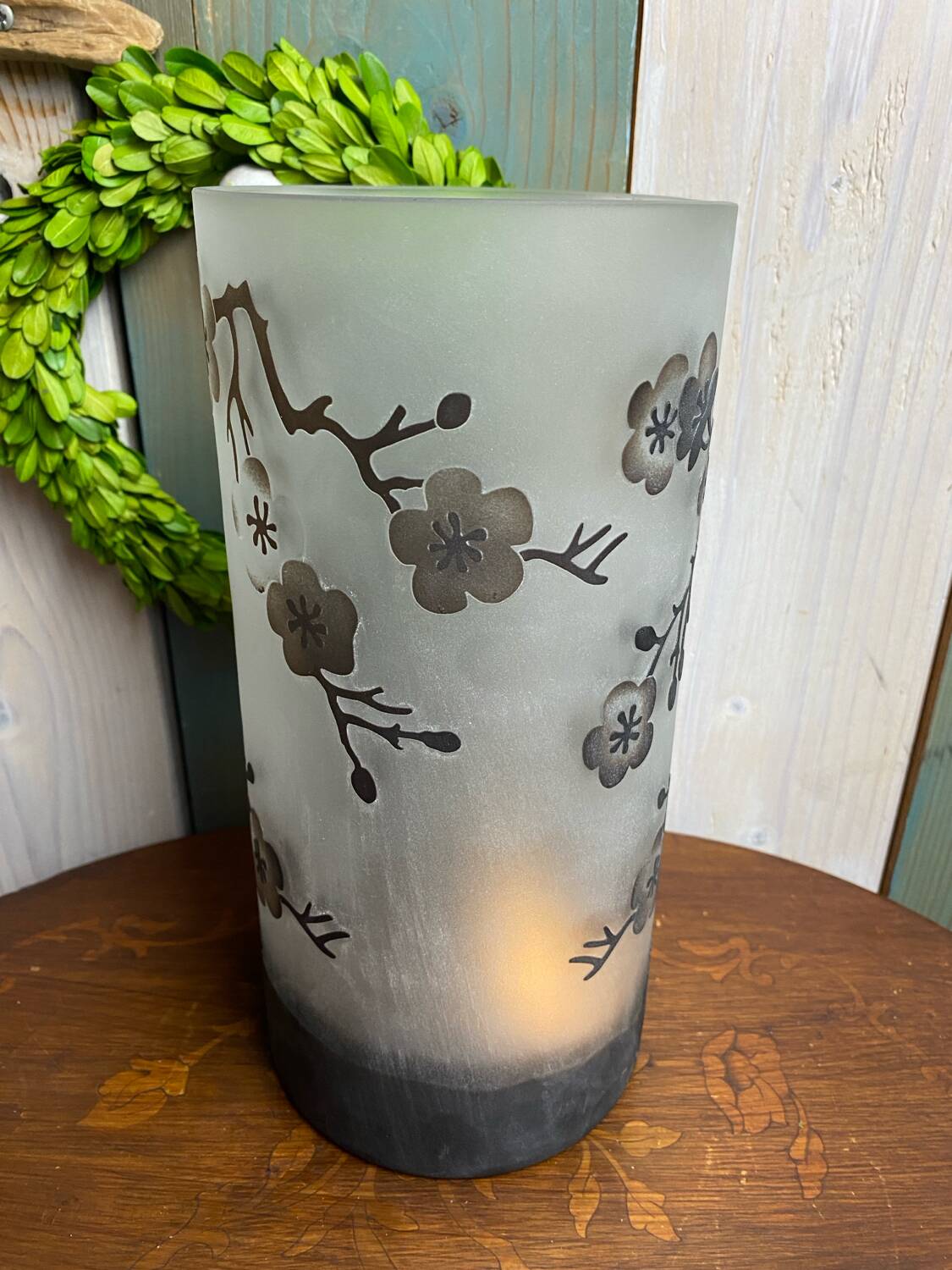 Cylindrical glass paste vase “cherry blossom”