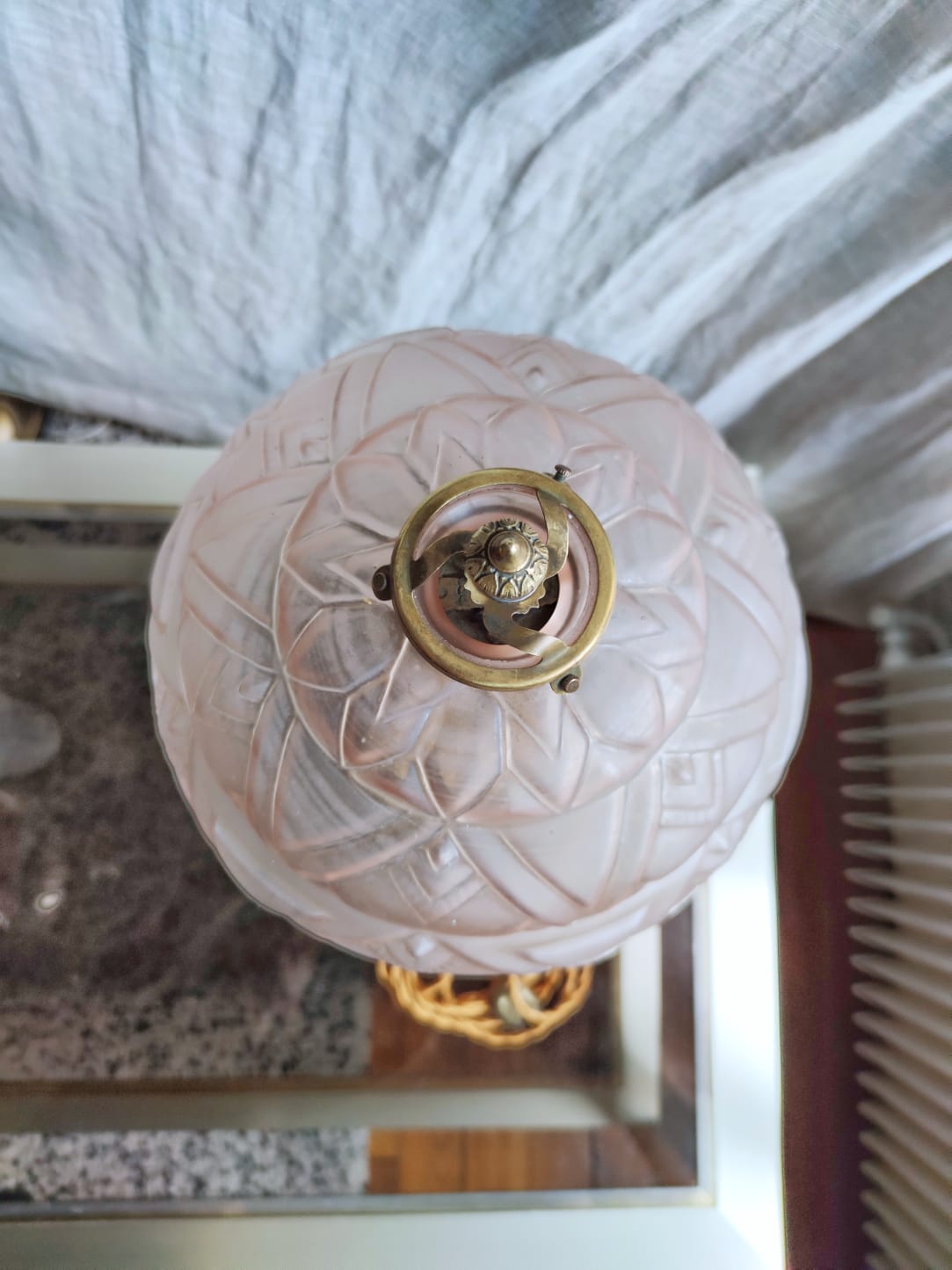 Art Deco globe opalin pink beaded lamp, 1920/30s